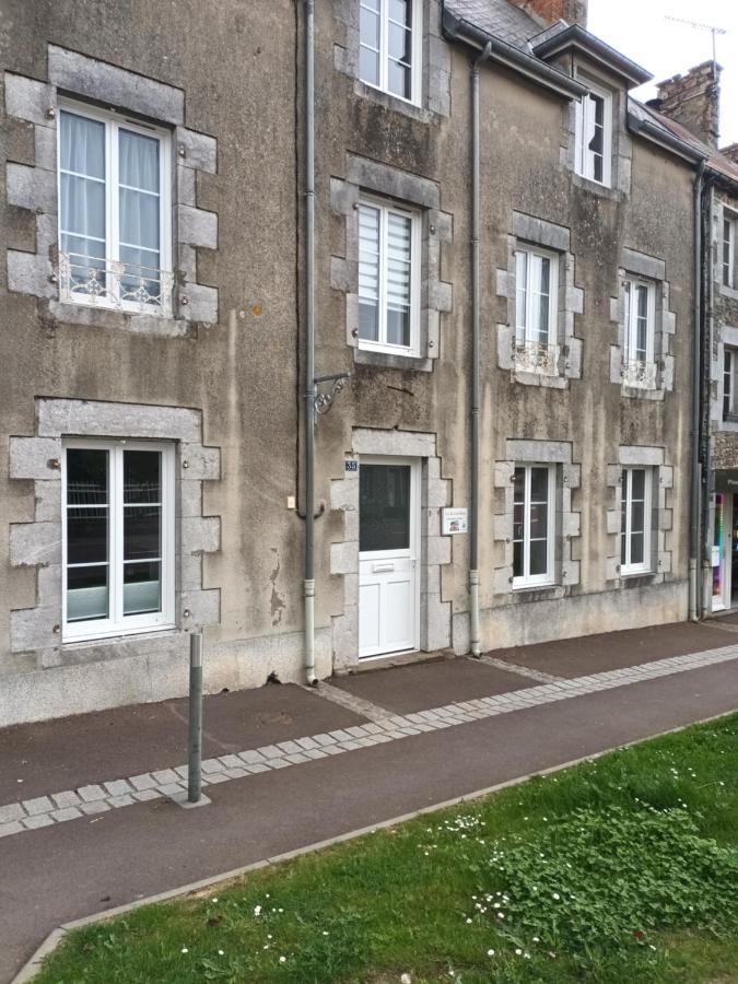 Hotel La Lendeline à Saint-Sauveur-Lendelin Extérieur photo