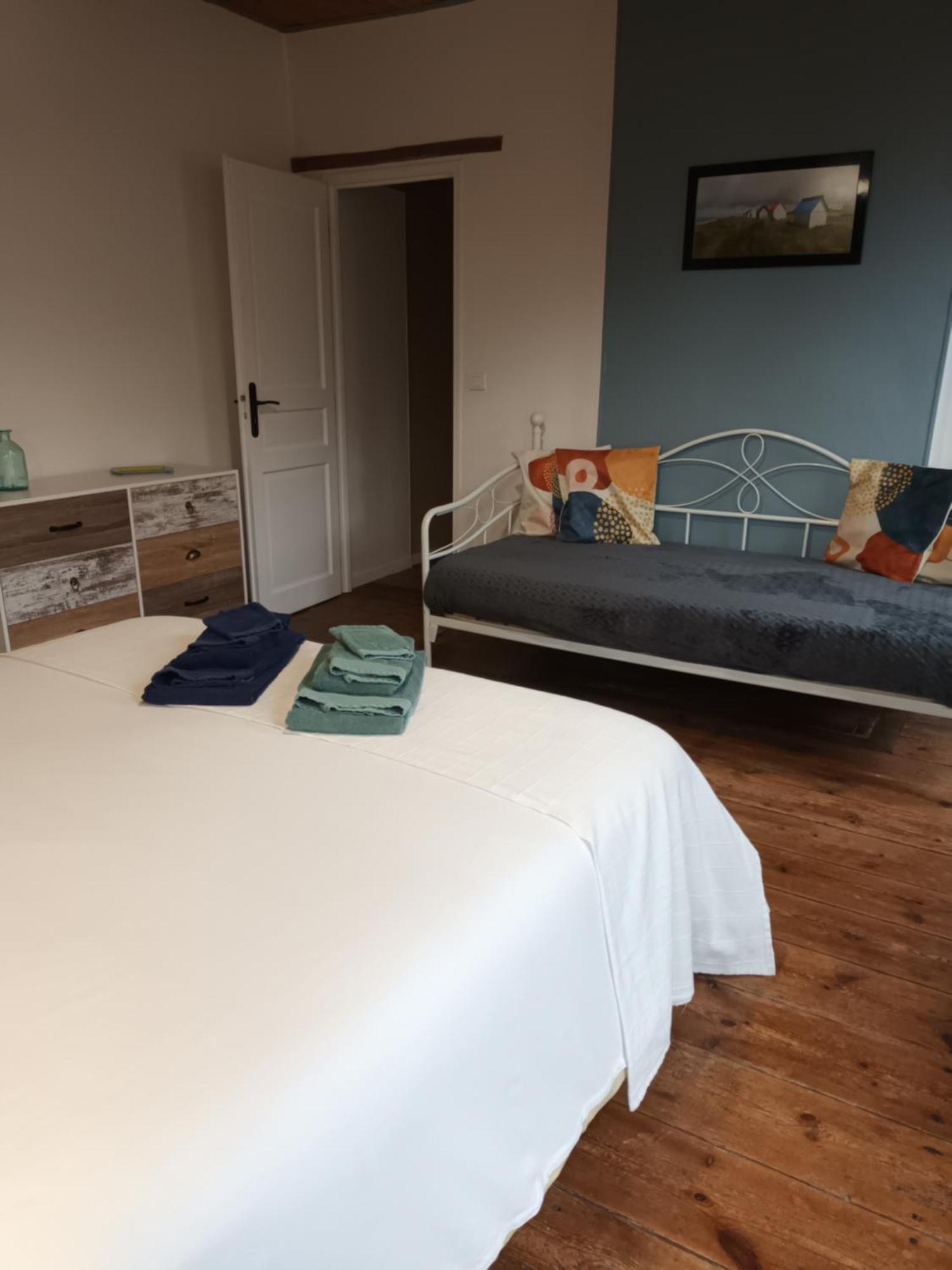 Hotel La Lendeline à Saint-Sauveur-Lendelin Extérieur photo